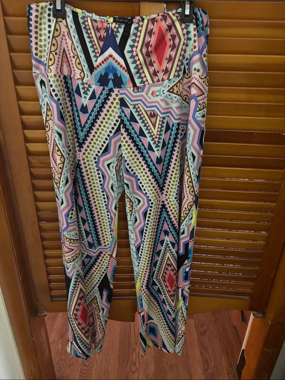 Arolina Multicolor Geo-Print Wide Leg Pants — Relaxed Fit
